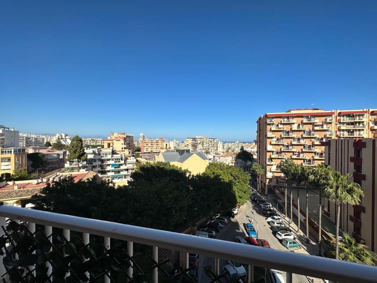 Apt Centrico Con Vistas Y Piscinas Беналмадена Екстериор снимка
