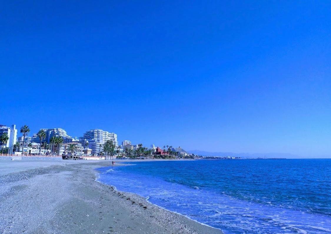 Apt Centrico Con Vistas Y Piscinas Беналмадена Екстериор снимка